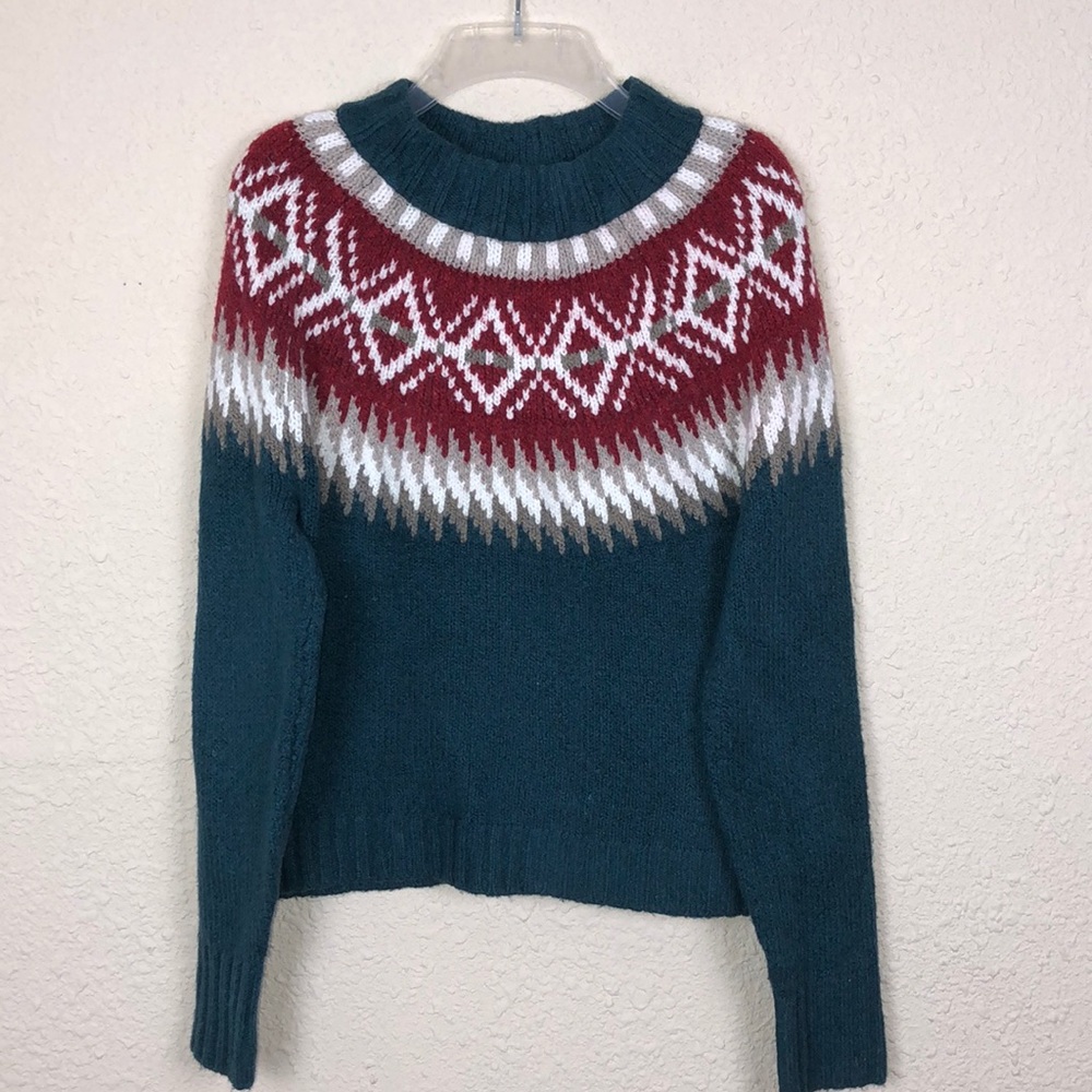 American Eagle sweater